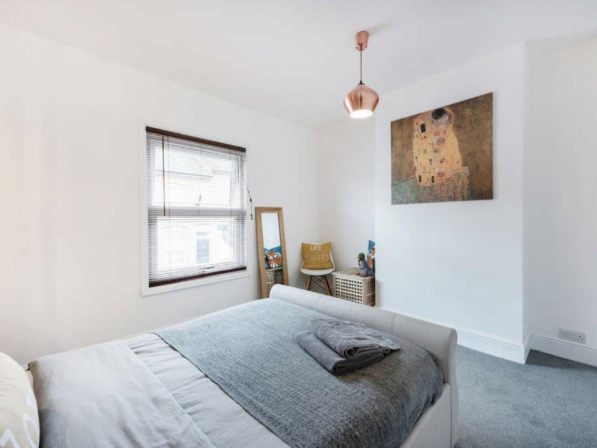 Cambridge House - Modern 2 Bedroom House, Close To Luton Airport & Town Centre Exterior foto